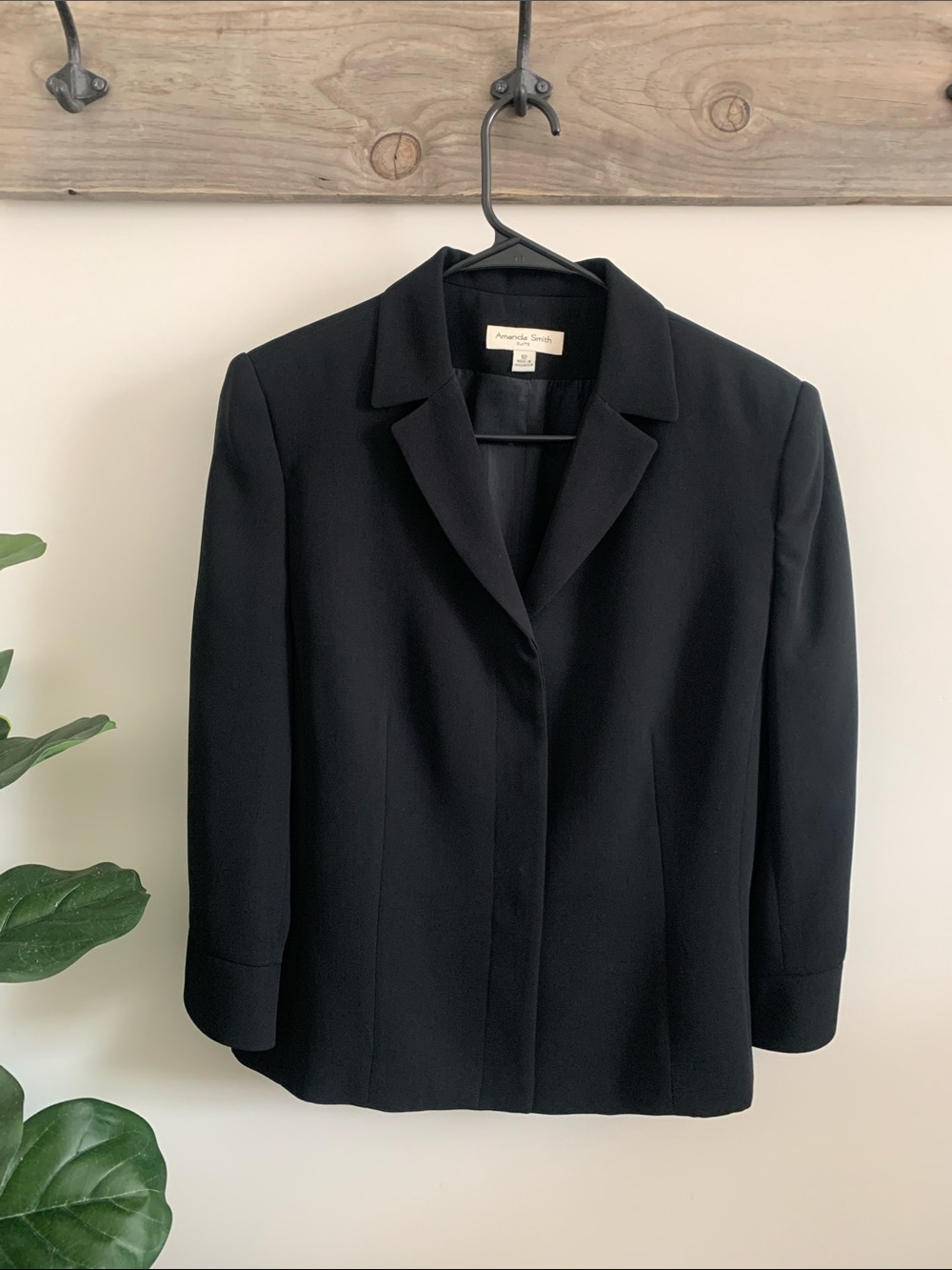 Amanda Smith Black Women's Tailored Blazer